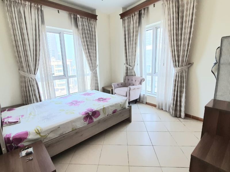 Room near DMCC Metro station